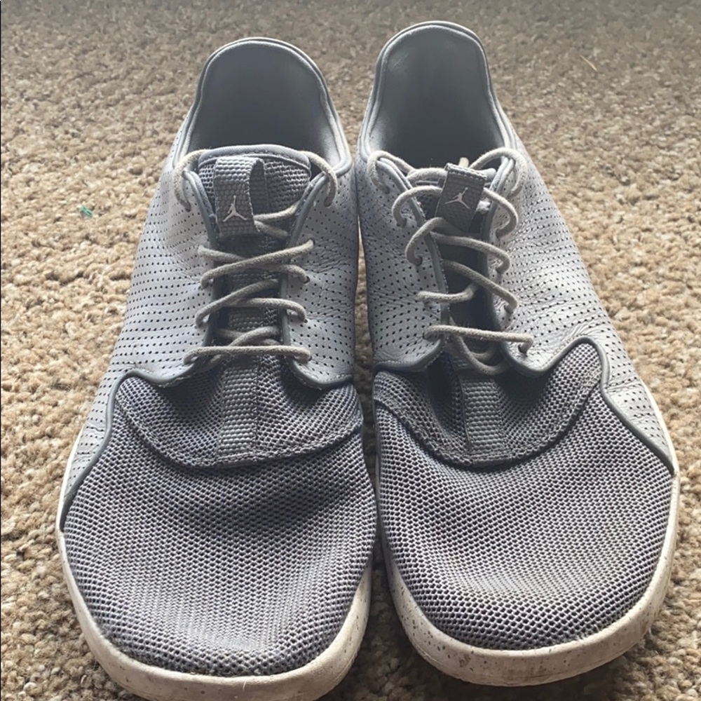 Jordan Eclipse ‘cool wolf grey’